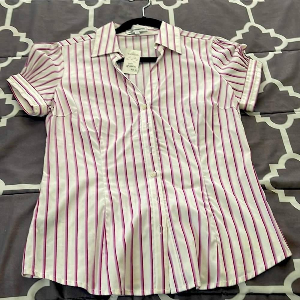Express design studio, button down shirt, new, size M.